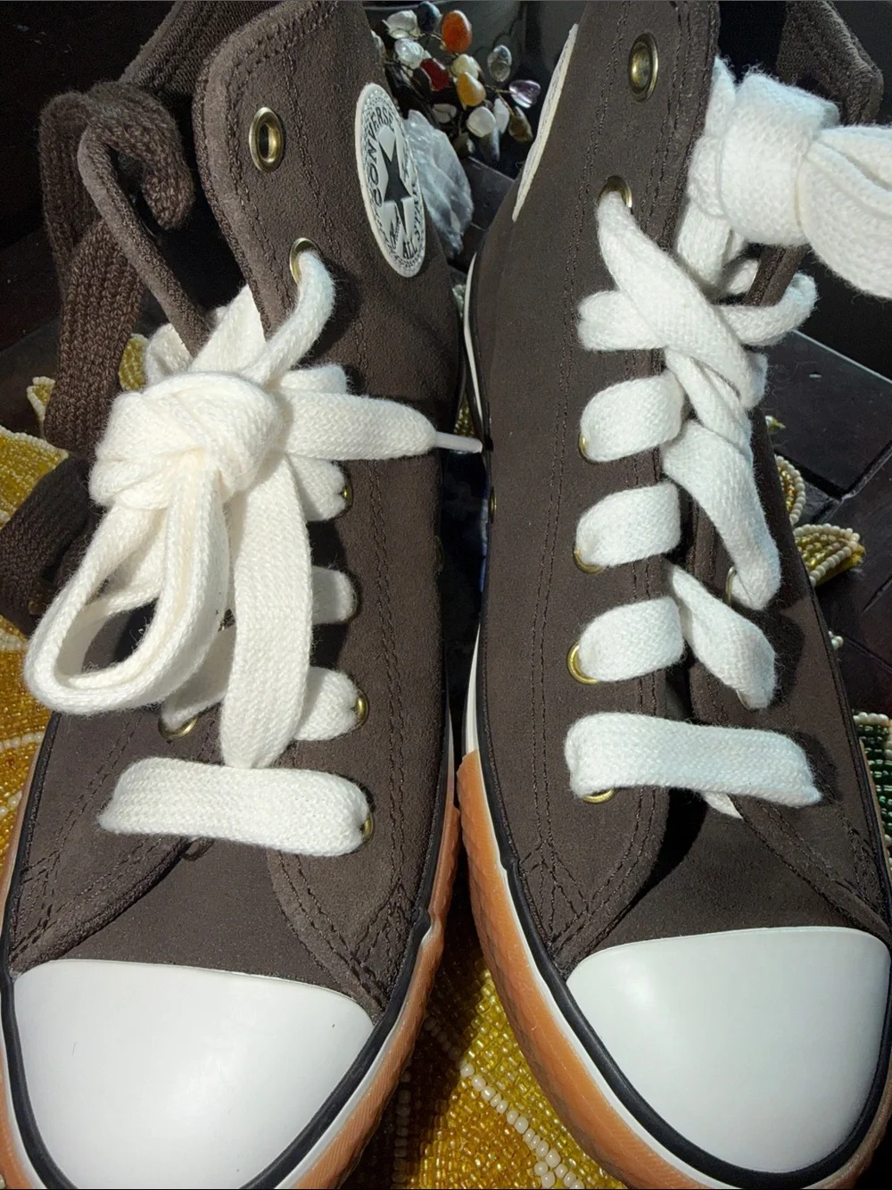 Converse Chuck Taylor Brown Suede High Top Sneakers 5Y Women’s 7 NWT